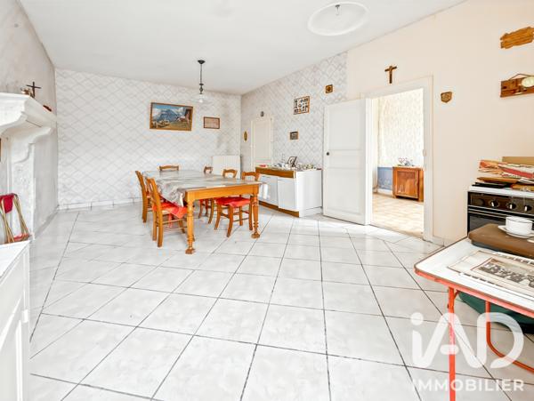 Maison à vendre 8 pièces 159 m² Bais