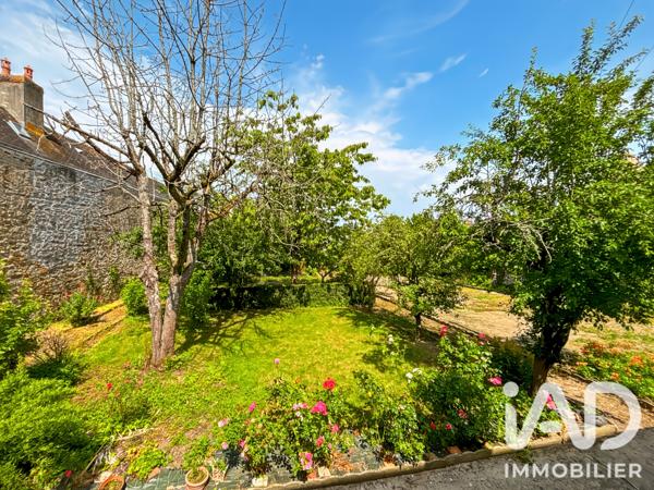 Maison à vendre 8 pièces 159 m² Bais