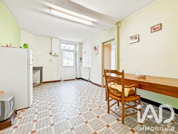 Maison à vendre 8 pièces 159 m² Bais