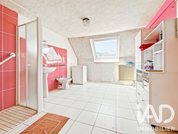 Maison à vendre 8 pièces 159 m² Bais