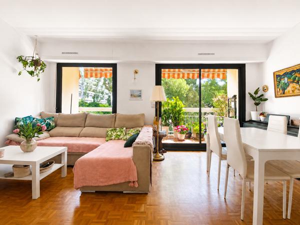 Appartement
         4 pièces
        - 78 m² 255 000 € *