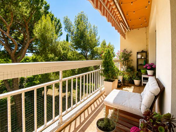 Appartement
         4 pièces
        - 78 m² 255 000 € *