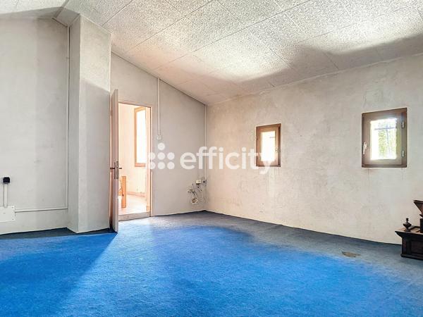 Maison
         5 pièces
        - 128 m² 740 000 € *