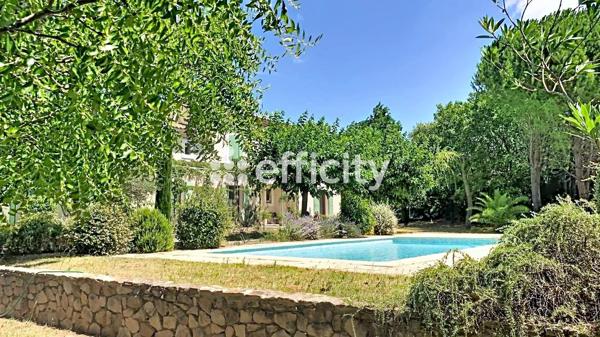 Maison
         5 pièces
        - 128 m² 740 000 € *