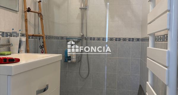 À vendre Appartement 4 pièces 62 m² - Six-fours-les-plages 83140