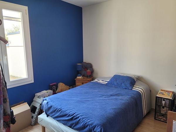 ROCHEFORT - Maison de  plain-pied  - 3 chambres - 2 garages - jardin