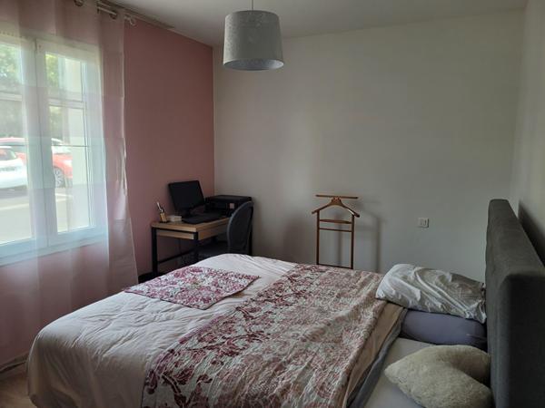 ROCHEFORT - Maison de  plain-pied  - 3 chambres - 2 garages - jardin