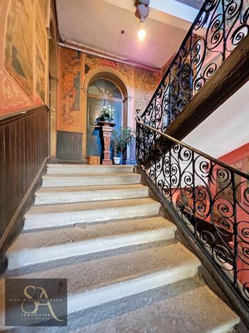 Immeuble à rénover – Fort potentiel en centre-ville de Limoux