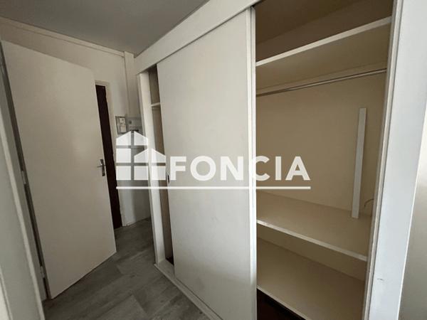Location Studio meublé 22.89 m² - 15 RUE JACQUINOT Nancy 54000