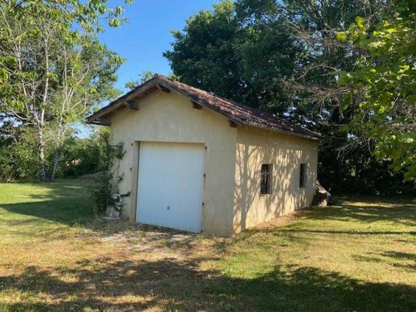 Sainte CROIX - Maison 132 m² habitables - 4 chambres - Dépendance