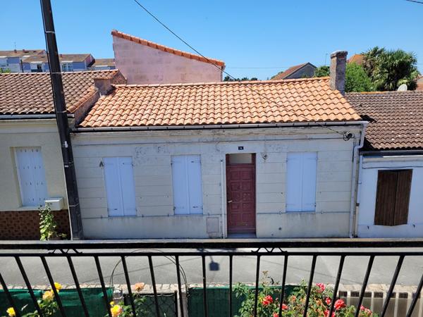 ROCHEFORT quartier recherché maison de 115 m² de type 5 - jardin et dépendance