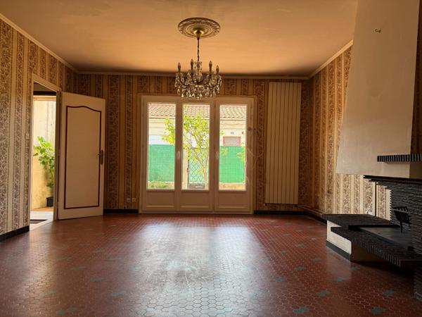ROCHEFORT quartier recherché maison de 115 m² de type 5 - jardin et dépendance