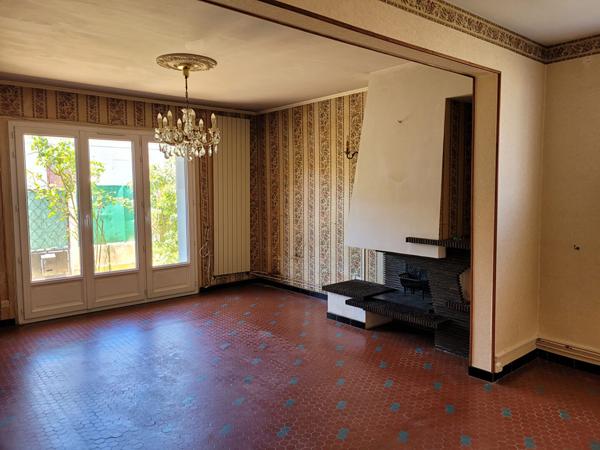 ROCHEFORT quartier recherché maison de 115 m² de type 5 - jardin et dépendance