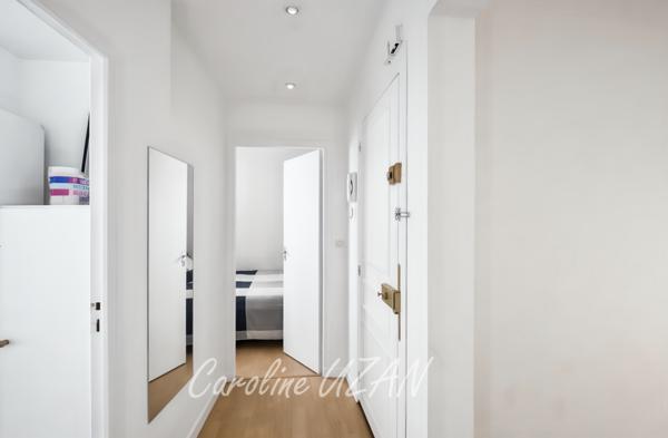 Appartement 3 pièces, 2 chambres situé rue de Tocqueville 75017 Paris, au 1er étage/4
