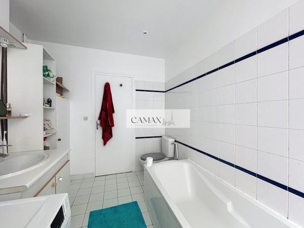 Appartement 3 pièces, 2 chambres situé rue de Tocqueville 75017 Paris, au 1er étage/4
