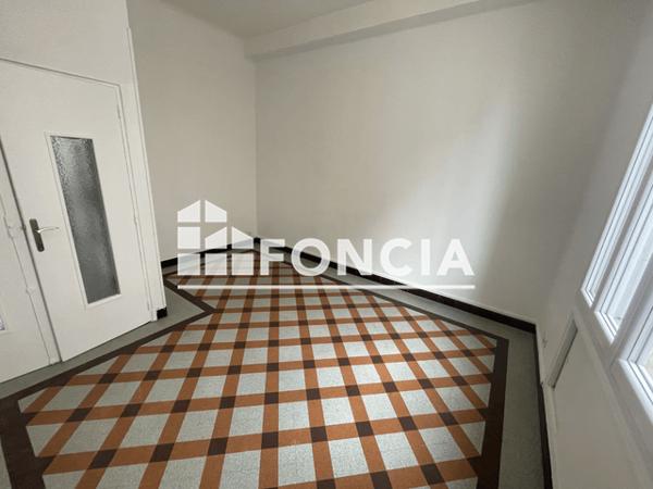Location Appartement 3 pièces 62.01 m² - 124 BOULEVARD CHAVE Marseille 13005