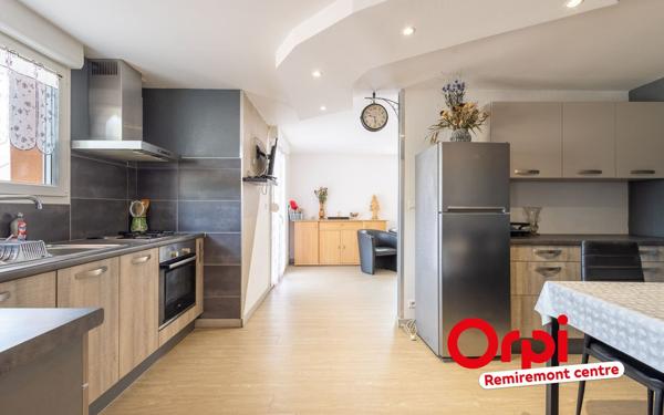 Maison à vendre    9 pièces • 225,31 m2 Le Syndicat