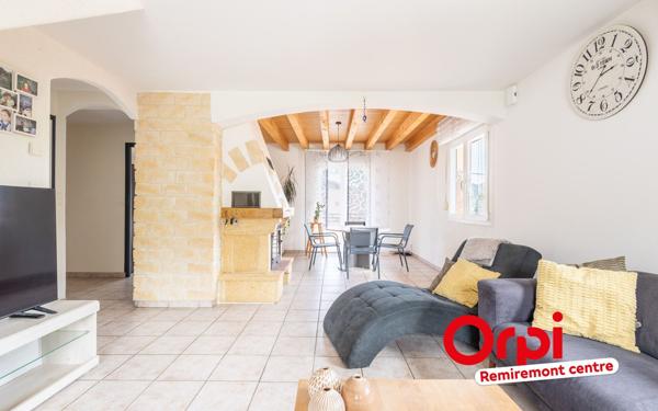 Maison à vendre    9 pièces • 225,31 m2 Le Syndicat