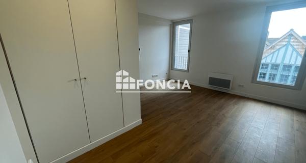 Location Appartement 2 pièces 46 m² - Troyes 10000