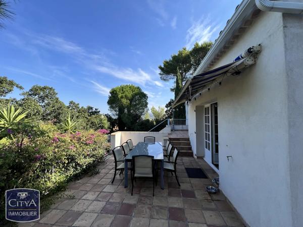 Maison à vendre 7 pièces 250m² Six-Fours-les-Plages (83140)