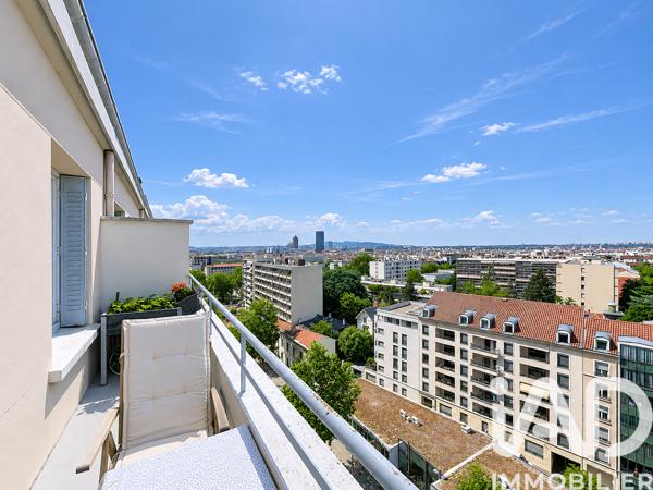 Appartement à vendre 3 pièces 67,96 m² Lyon 8