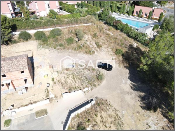 URGENT Terrain 667 M²