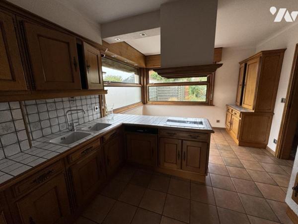 Maison individuelle 175 m² Valenciennes + local professionnel 150 m² libre