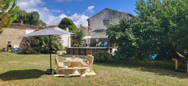 Maison ancienne Aulnay 309 m²