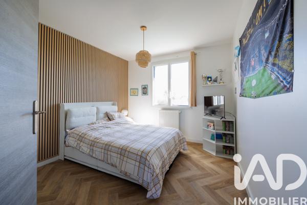 Maison à vendre 7 pièces 179 m² Cailloux-sur-Fontaines
