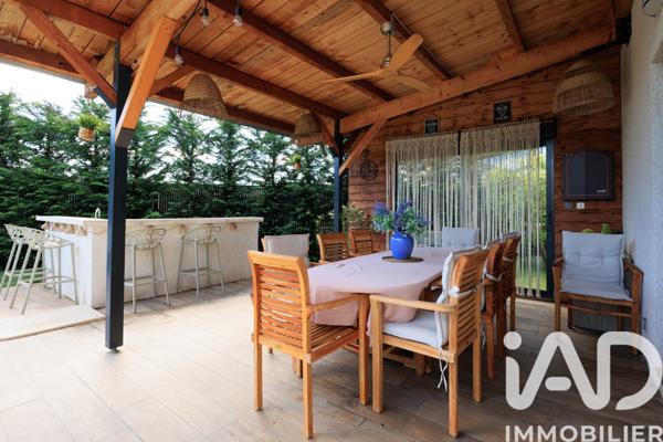 Maison à vendre 7 pièces 179 m² Cailloux-sur-Fontaines