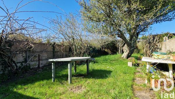 Maison traditionnelle 5 pièces de 105 m² à Saint-Gildas-de-Rhuys (56730)