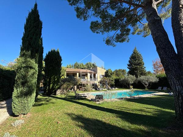 Maison Saint Remy De Provence 209 m2
