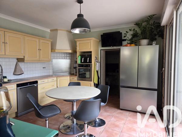 Maison à vendre 9 pièces 214 m² Cognac