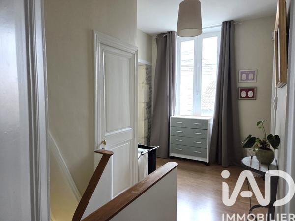 Maison à vendre 9 pièces 214 m² Cognac