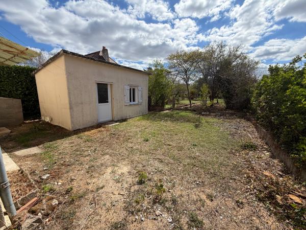 MAISON T3 sur SOUS-SOL - DEPENDANCE et TERRAIN