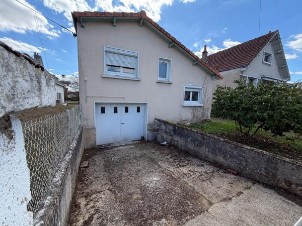 MAISON T3 sur SOUS-SOL - DEPENDANCE et TERRAIN