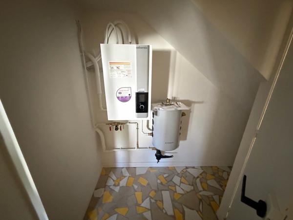 MAISON T3 sur SOUS-SOL - DEPENDANCE et TERRAIN