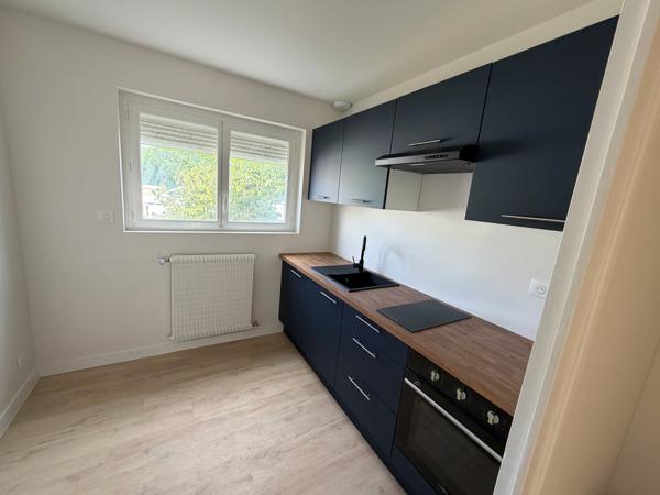MAISON T3 sur SOUS-SOL - DEPENDANCE et TERRAIN