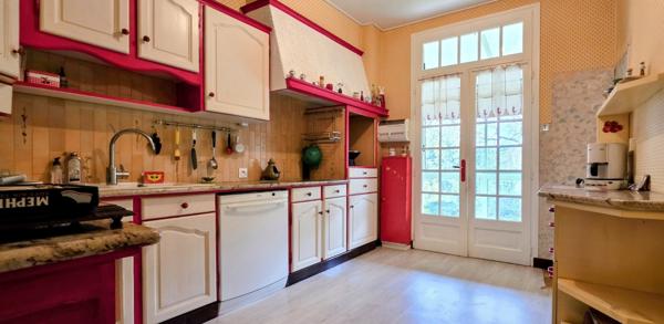 L’élégance des années 50 revisitée : maison 156 m² avec jardin clos et dépendance Détails des diagnostics énergétiques