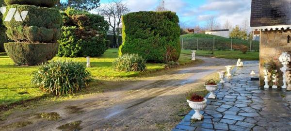Maison d'habitation idéalement située à VIRE