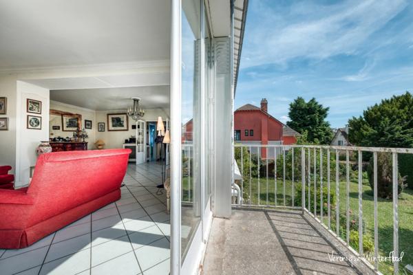 Maison à vendre 10 pièces LE CHESNAY (78)300m²-5 chambres-garage-terrain 756m².