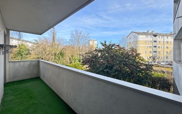 Appartement à vendre    3 pièces • 72,42 m2 Bondy