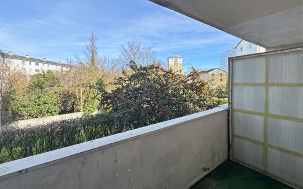 Appartement à vendre    3 pièces • 72,42 m2 Bondy