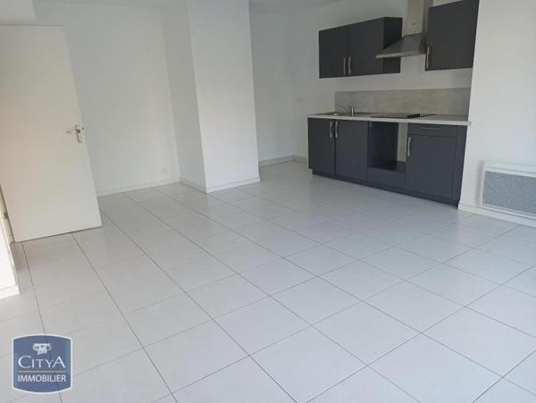 Appartement à louer 2 pièces 46.6m²