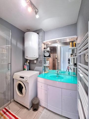 À vendre Charmant mazet en duplex avec piscine