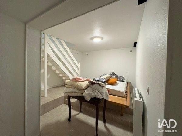 Location appartement 2 pièces 70 m² Paris 17