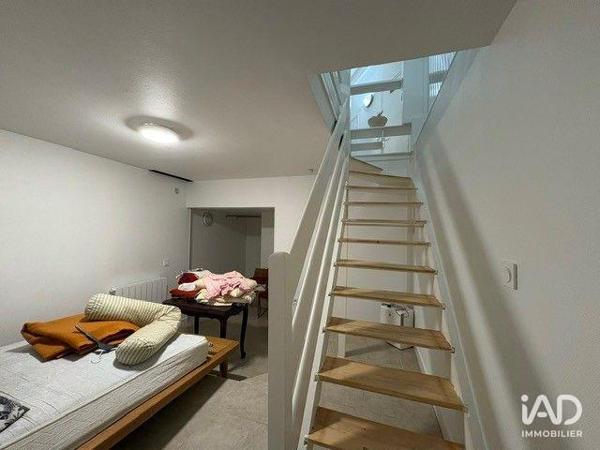 Location appartement 2 pièces 70 m² Paris 17