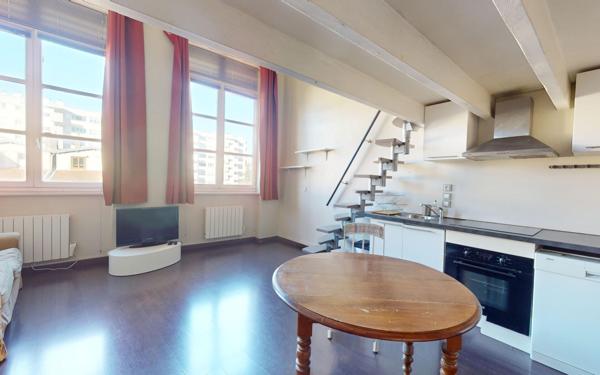 Appartement à vendre    2 pièces • 43 m2 Lyon 4