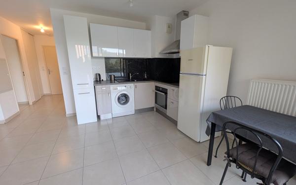 Appartement à vendre    2 pièces • 38 m2 Six-Fours-les-Plages