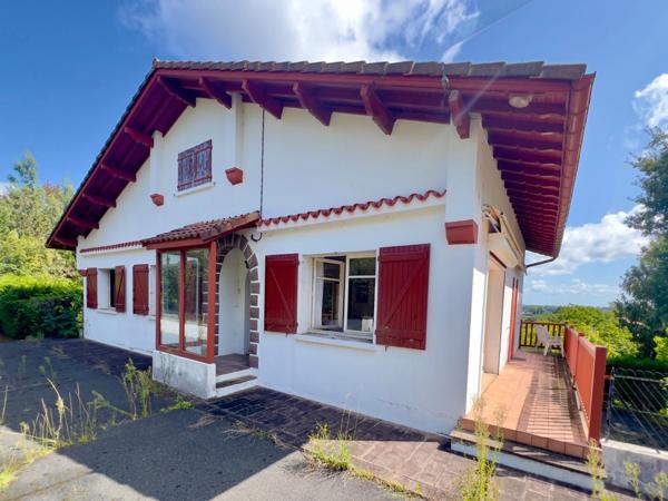Maison à fort potentiel au calme – Arbonne (Quartier du Hameau)